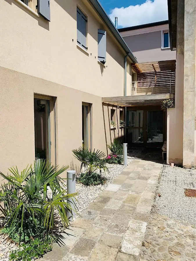 Interno 2 Este Centro إيطاليا