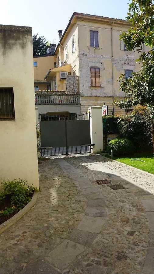 Interno 2 Este Centro 0*,